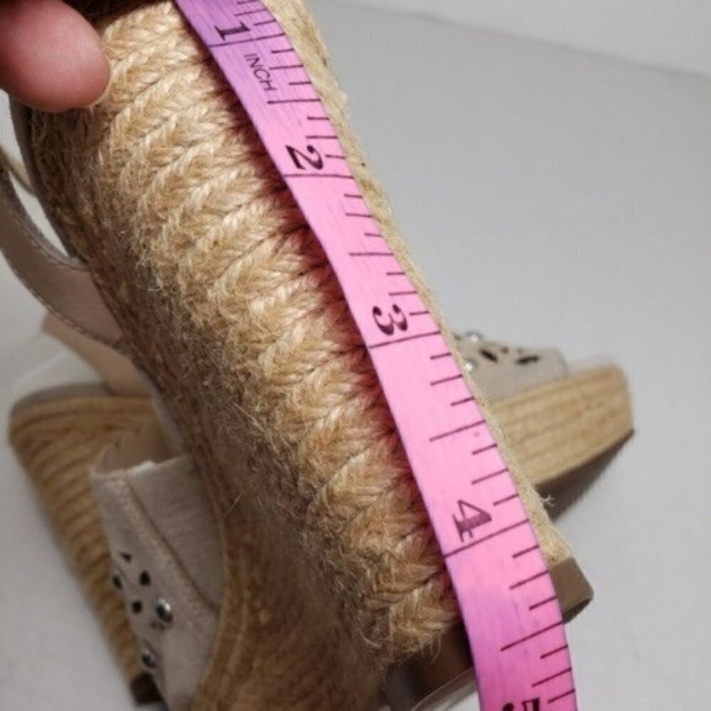 Marc Fisher LTD Hata Cutout Wedge Sandal Sz 8.5M - Picture 9 of 9